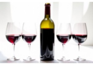 How Many Glasses in a 750ml Bottle of Wine