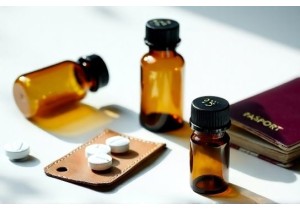 Compact Amber Glass Medicine Bottles for Travel and Portability