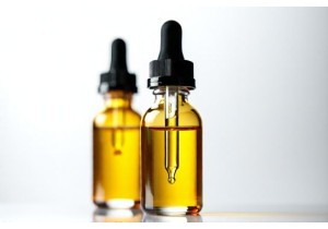 Borosilicate Glass Dropper Bottles for CBD Oil Dispensing