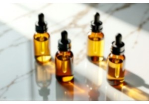 Small Glass Bottles with Dropper Tops for Essential Oils