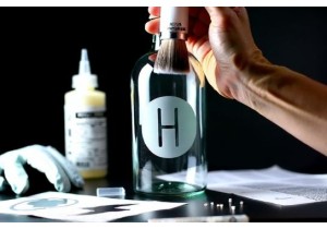 Glass Bottle Decoration Techniques Using Etching Cream Safely