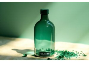 2025 Glass Bottle Trends Reflecting Consumer Demand for Authentic Materiality