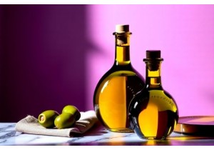 Dark Amber Glass Oil Bottles to Extend Olive Oil Shelf Life