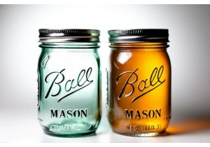 Mason Style Glass Bottles with Zinc Lined Lids for Home Canning