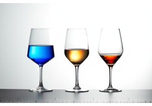 Wine Glass Stem Length Ratios for Optimal Temperature Control