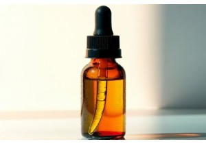 UV Blocking Amber Glass Dropper Bottles for Light Sensitive Juices