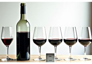 How Many Wine Glasses Can You Pour from a 1 Liter Glass Bottle