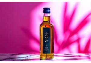 Glass Bottles for Olive Oil with Dark Tinted UV Blocking Glass