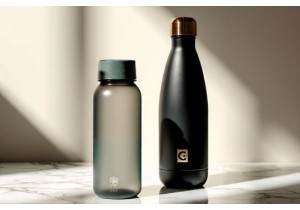 Trendy Minimalist Glass Water Bottles Inspired by Starbucks and Voss
