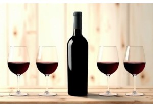 How Many Glasses of Wine Fit in a 750ml Bottle Based on Standard Pour