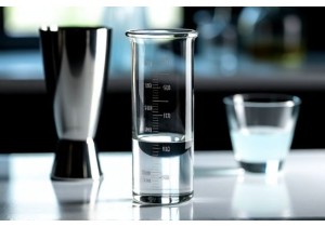 100 Milliliter Glass Cup Size Standards for Bartending and Lab Use
